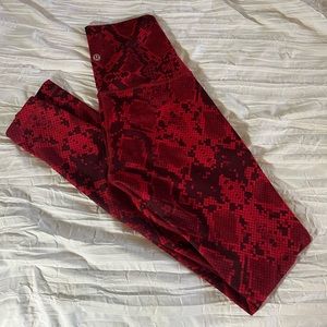 Lululemon Athletica Size 0/2 high waisted red snakeskin leggings